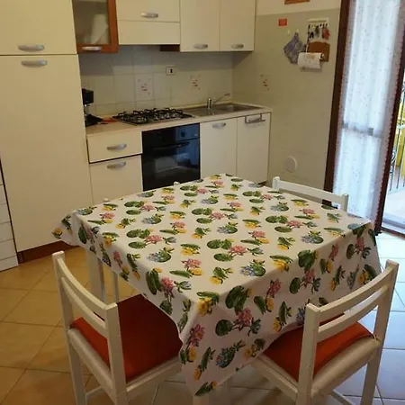 Villetta Al Piano Terra Albatros דירה לידו דלה נציוני