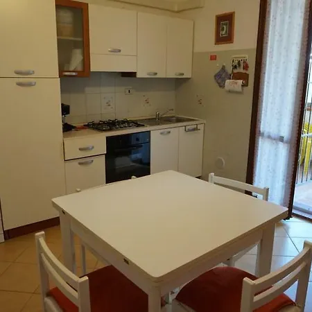 Villetta Al Piano Terra Albatros דירה *
